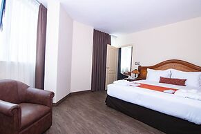 Miraflores Colon Hotel
