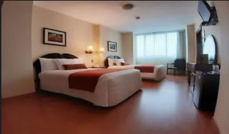 Miraflores Colon Hotel