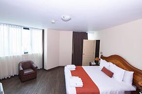 Miraflores Colon Hotel