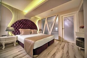 Demonti Otel