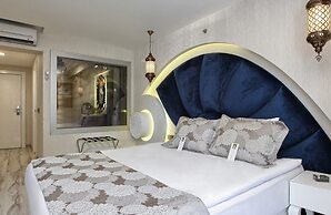 Demonti Otel