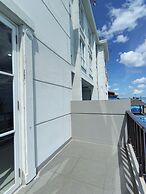 Hotel On The Rock
