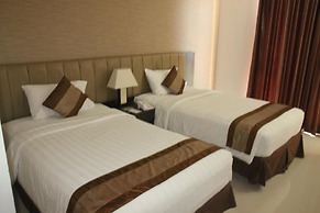 Hotel On The Rock