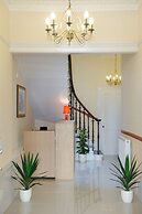 Edinburgh City Suites