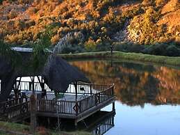 Emahlathini Guest Farm