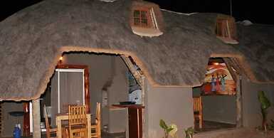 Emahlathini Guest Farm