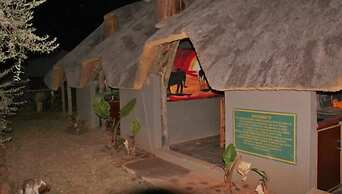 Emahlathini Guest Farm
