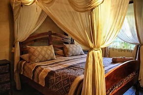 Emahlathini Guest Farm