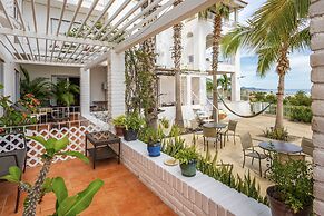 MariaMar Suites