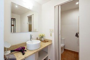 MariaMar Suites