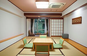Hakone Pax Yoshino