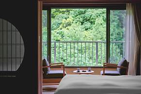 Hakone Pax Yoshino