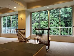 Hakone Pax Yoshino