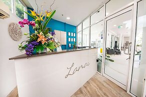 Lanai Riverside Apartments