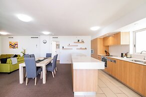 Lanai Riverside Apartments