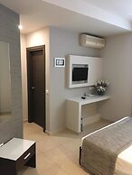 Maison Hotel