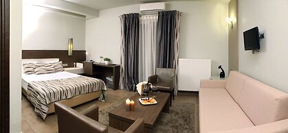 Maison Hotel