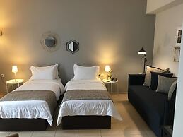 Maison Hotel