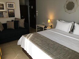 Maison Hotel