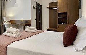 Maison Hotel