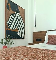 Maison Hotel