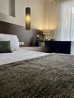 Maison Hotel