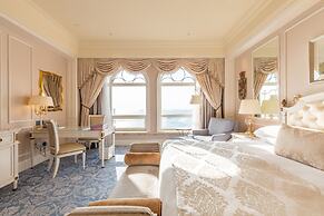 The Castle Hotel, a Luxury Collection Hotel, Dalian