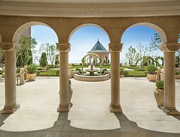 The Castle Hotel, a Luxury Collection Hotel, Dalian