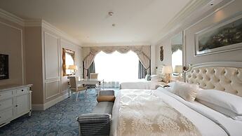 The Castle Hotel, a Luxury Collection Hotel, Dalian