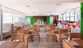 Hotel Parque 63