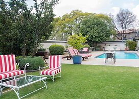 Inn & Out Plus Craighall