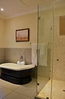 Inn & Out Plus Craighall