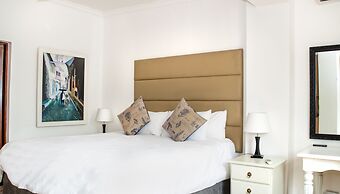 Inn & Out Plus Craighall