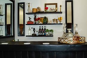 Inn & Out Plus Craighall