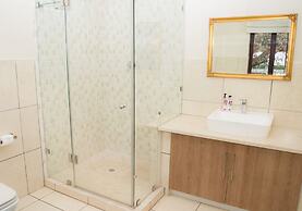 Inn & Out Plus Craighall
