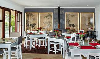 Inn & Out Plus Craighall
