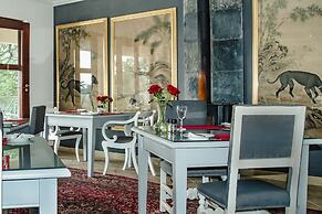 Inn & Out Plus Craighall