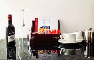 Inn & Out Plus Craighall