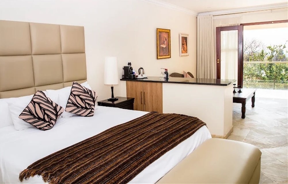 Inn & Out Plus Craighall