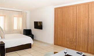 Inn & Out Plus Craighall