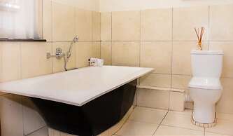 Inn & Out Plus Craighall