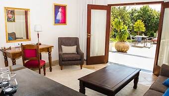 Inn & Out Plus Craighall