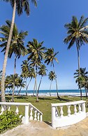 Las Canas Beach Retreat