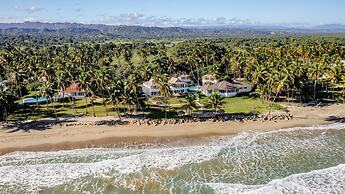 Las Canas Beach Retreat