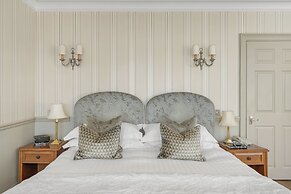Watersmeet Hotel