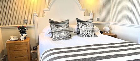 Watersmeet Hotel