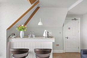 Watersmeet Hotel