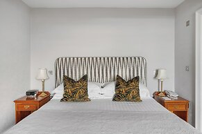 Watersmeet Hotel