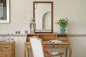 Watersmeet Hotel