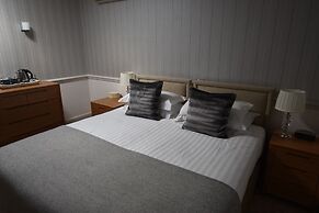 Watersmeet Hotel